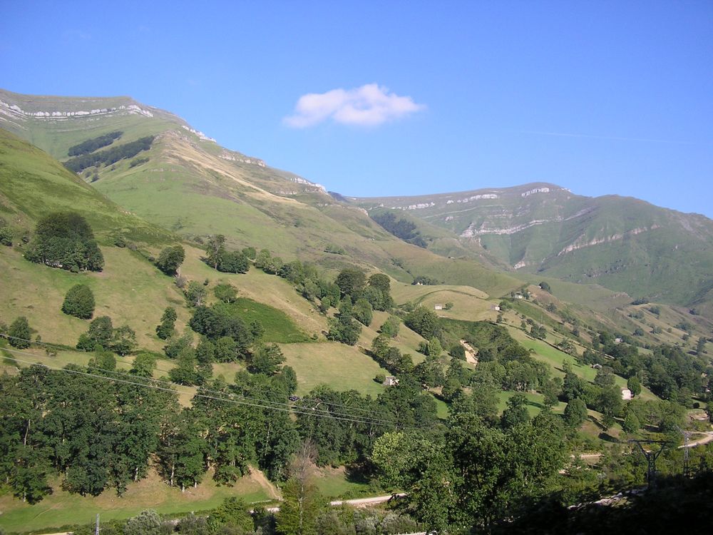 Foto de Portillo de Lunada (Cantabria), España