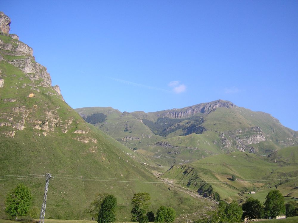 Foto de Portillo de Lunada (Cantabria), España