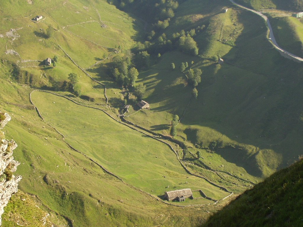 Foto de Portillo de Lunada (Cantabria), España