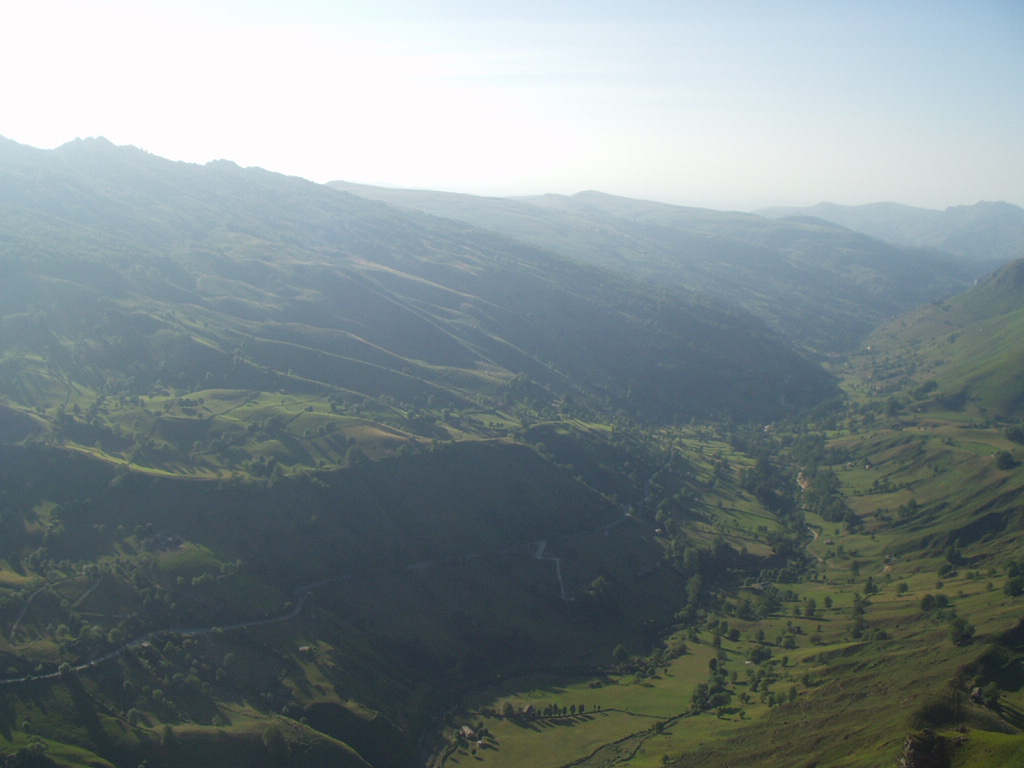 Foto de Portillo de Lunada (Cantabria), España