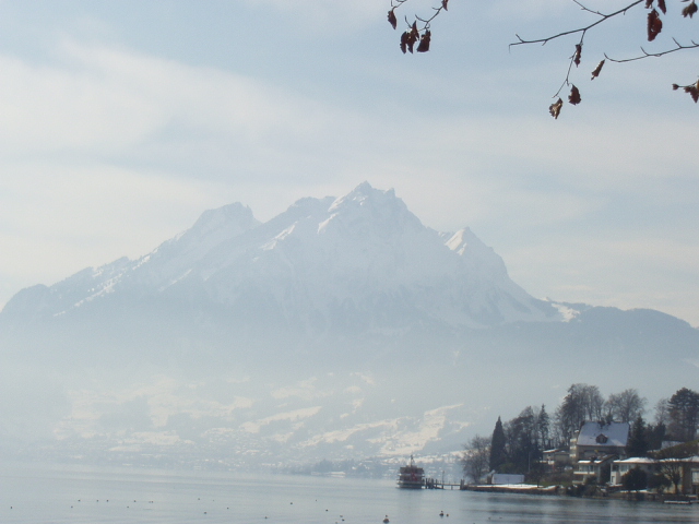 Foto de Lago Brunnen (Suiza), Suiza