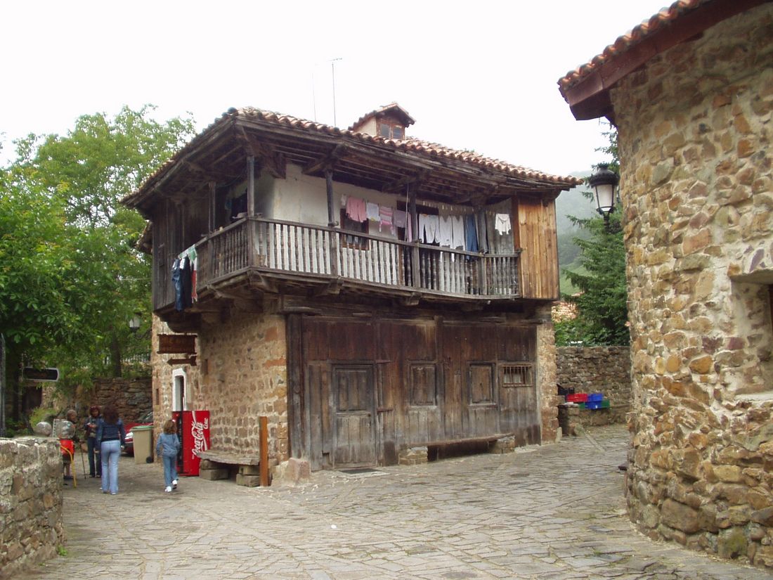 Foto de Barcena Mayor (Cantabria), España