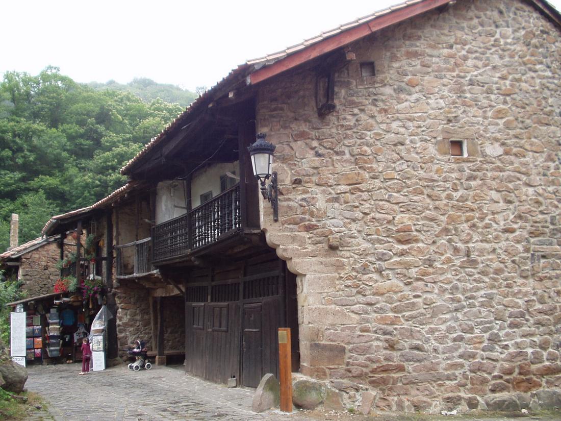 Foto de Barcena Mayor (Cantabria), España