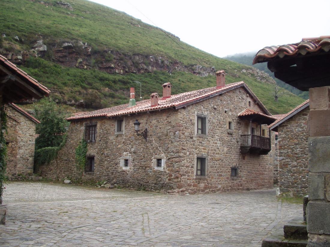 Foto de Barcena Mayor (Cantabria), España