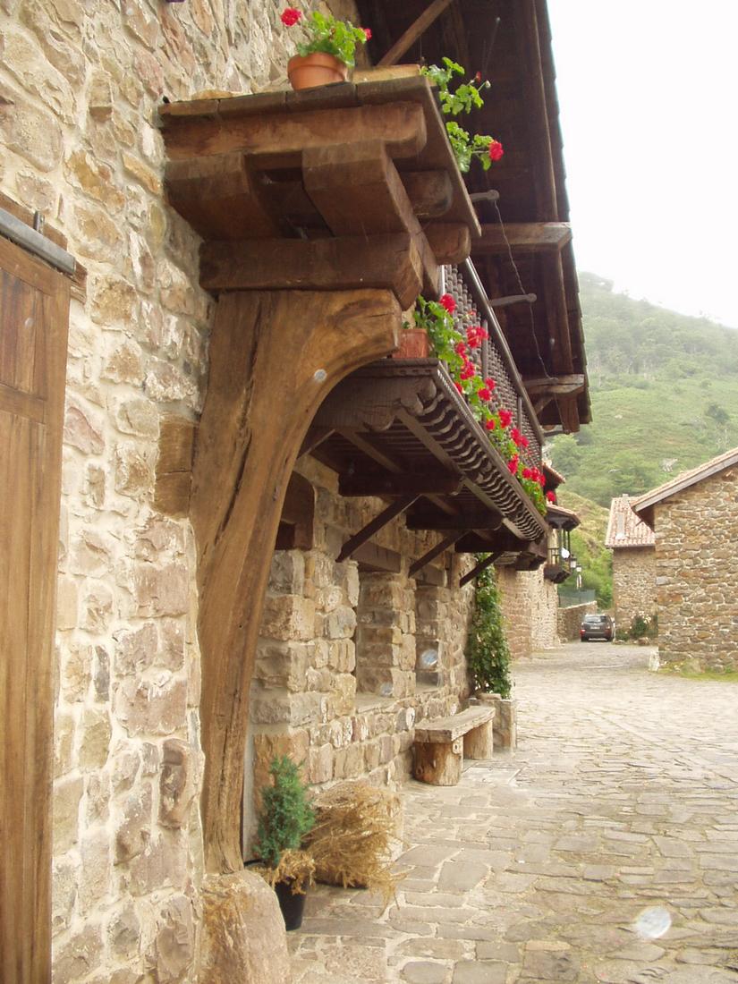 Foto de Barcena Mayor (Cantabria), España