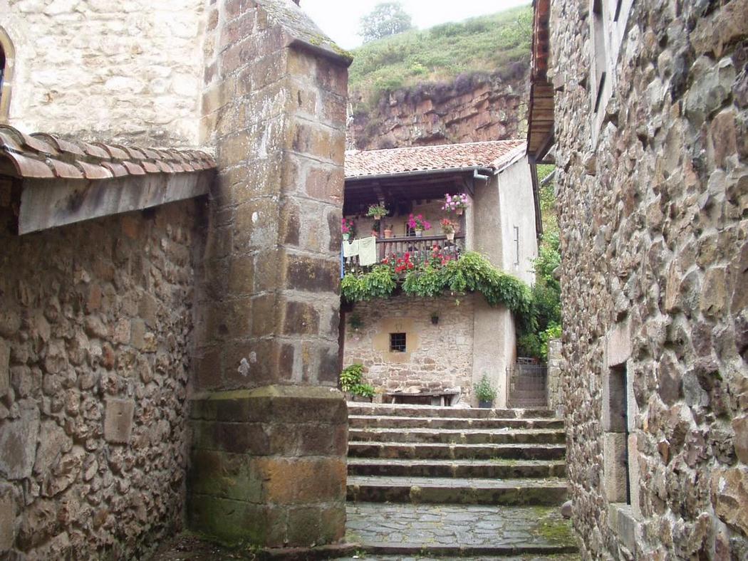 Foto de Barcena Mayor (Cantabria), España