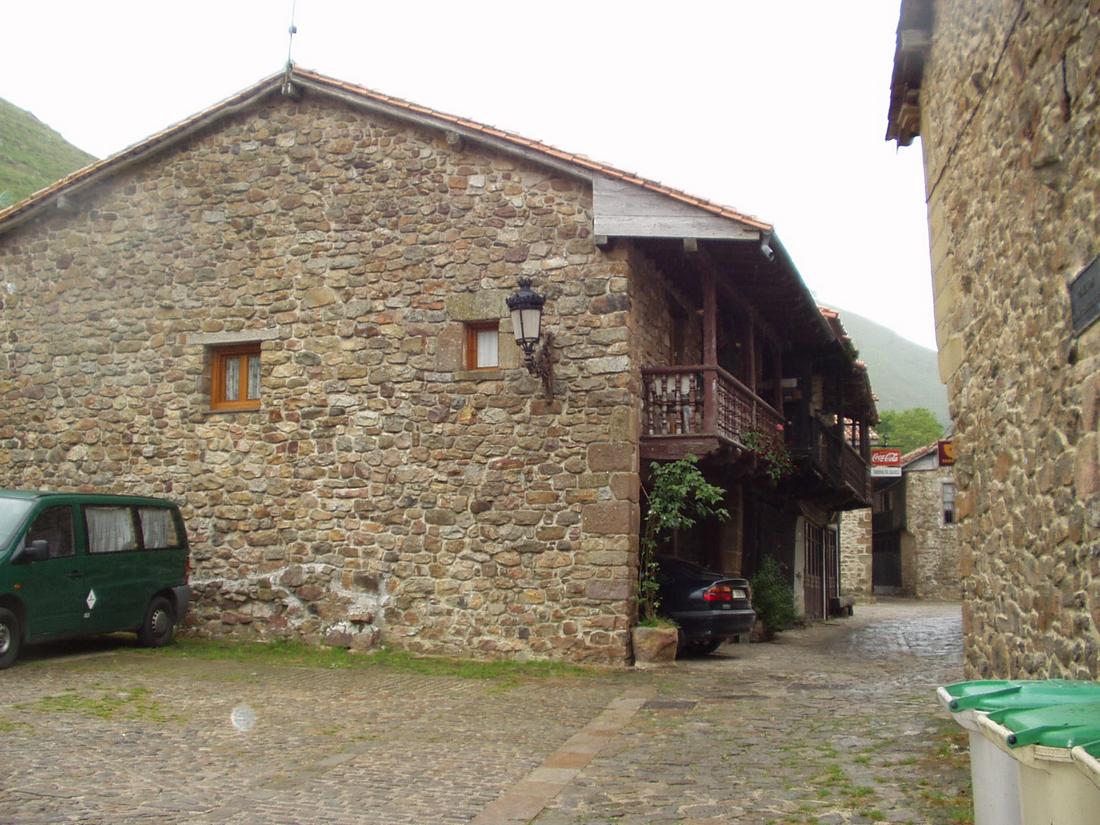 Foto de Barcena Mayor (Cantabria), España