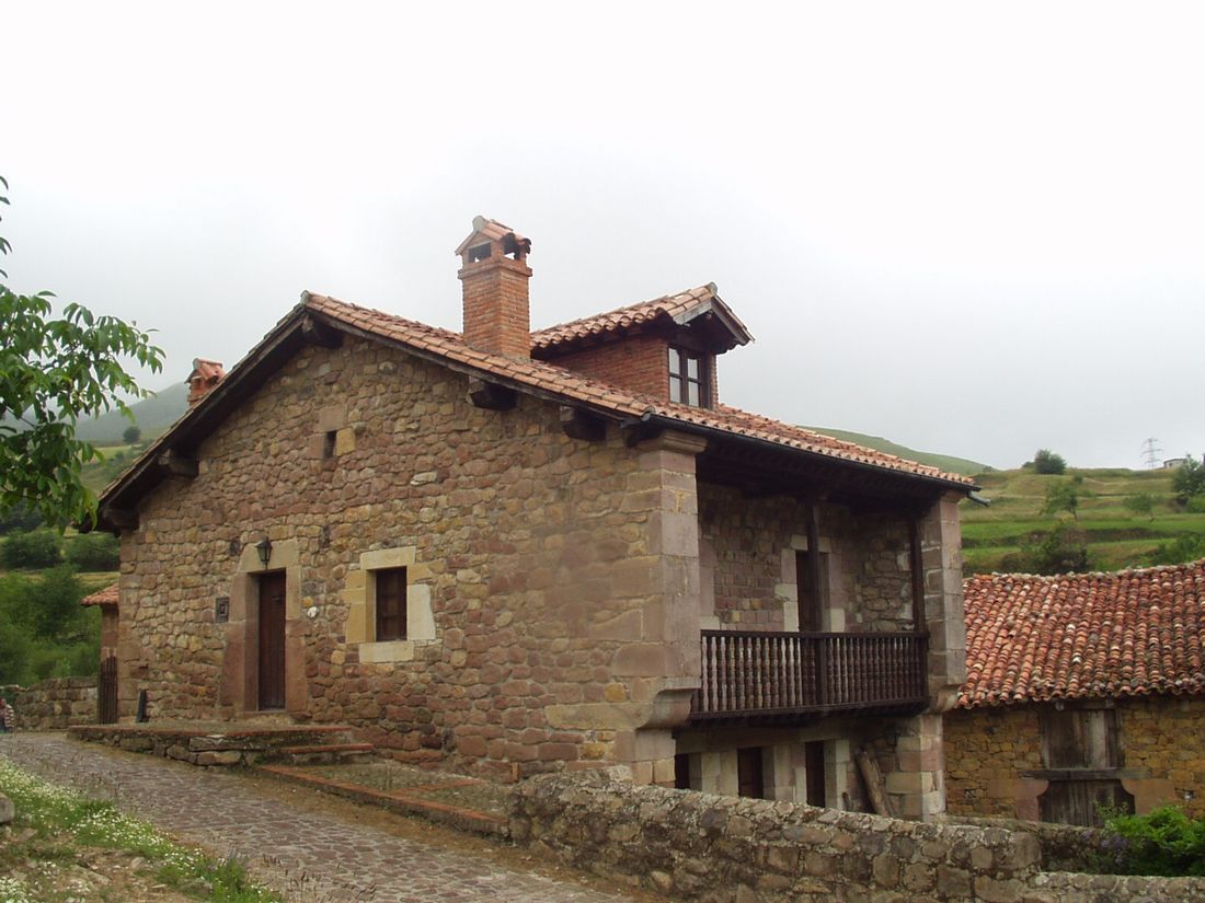 Foto de Carmona (Cantabria), España