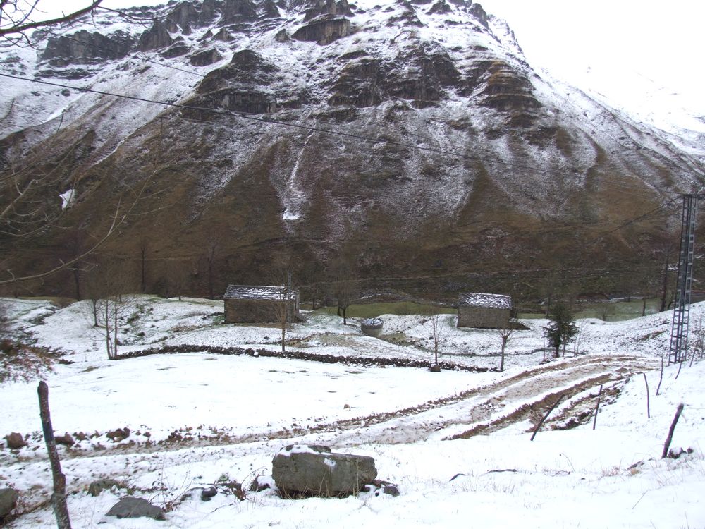 Foto de Portillo de Lunada (Cantabria), España