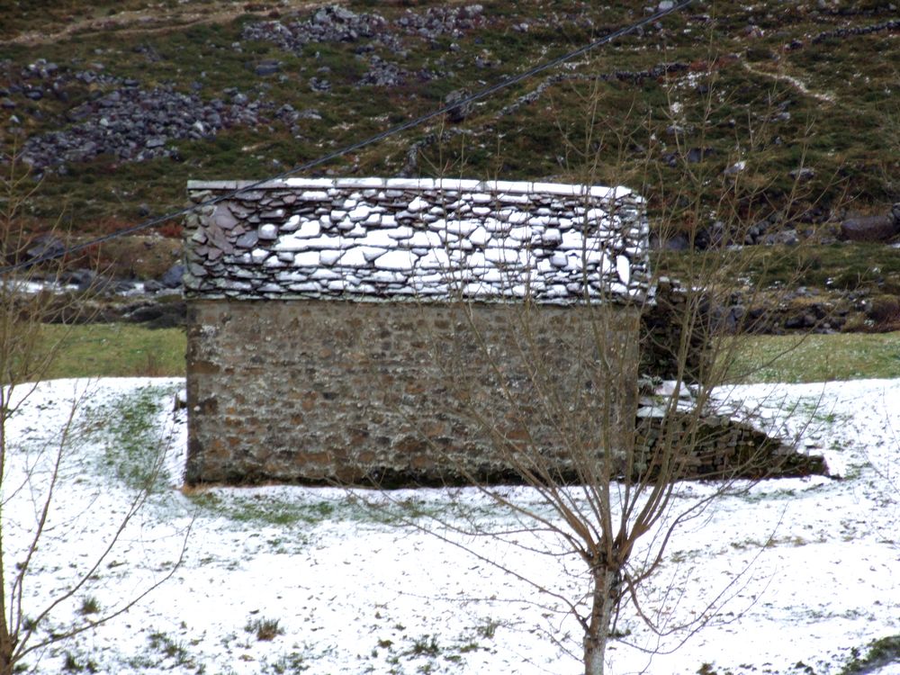 Foto de Portillo de Lunada (Cantabria), España