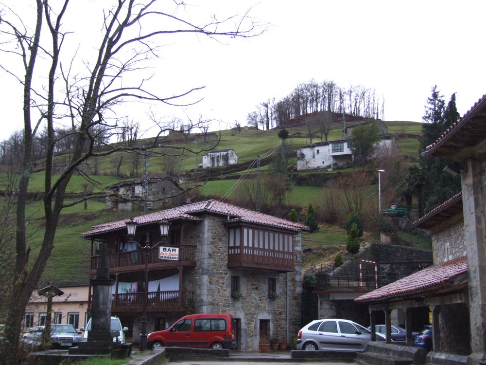 Foto de San Roque de Rio Miera (Cantabria), España