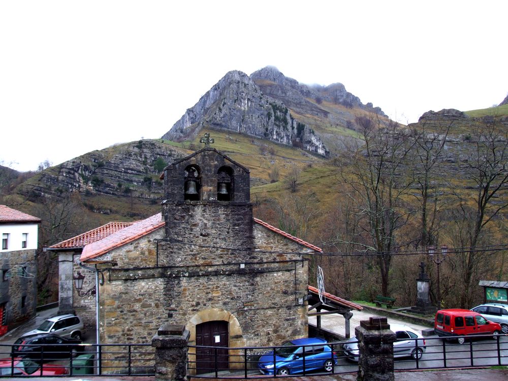 Foto de San Roque de Rio Miera (Cantabria), España