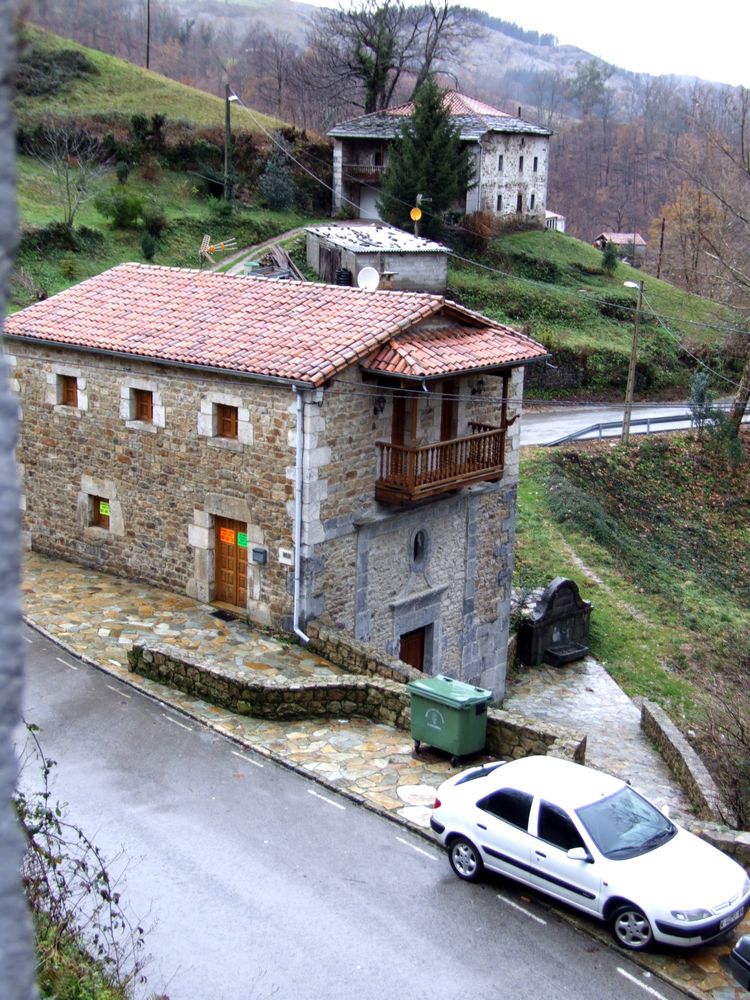 Foto de San Roque de Rio Miera (Cantabria), España