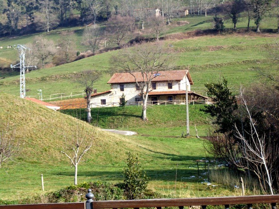 Foto de Lloreda de Cayon (Cantabria), España