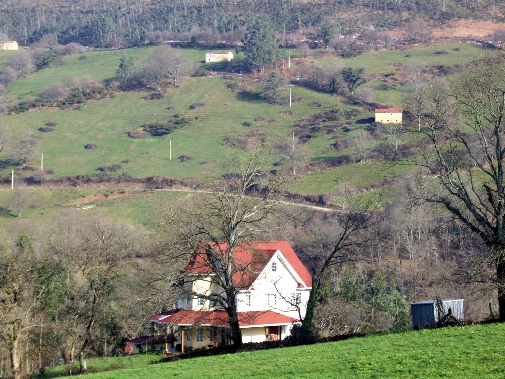 Foto de Lloreda de Cayon (Cantabria), España