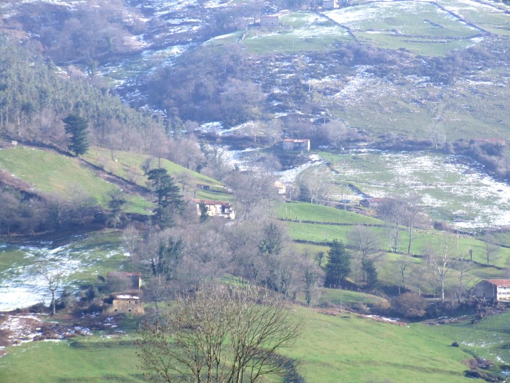 Foto de Lloreda de Cayon (Cantabria), España