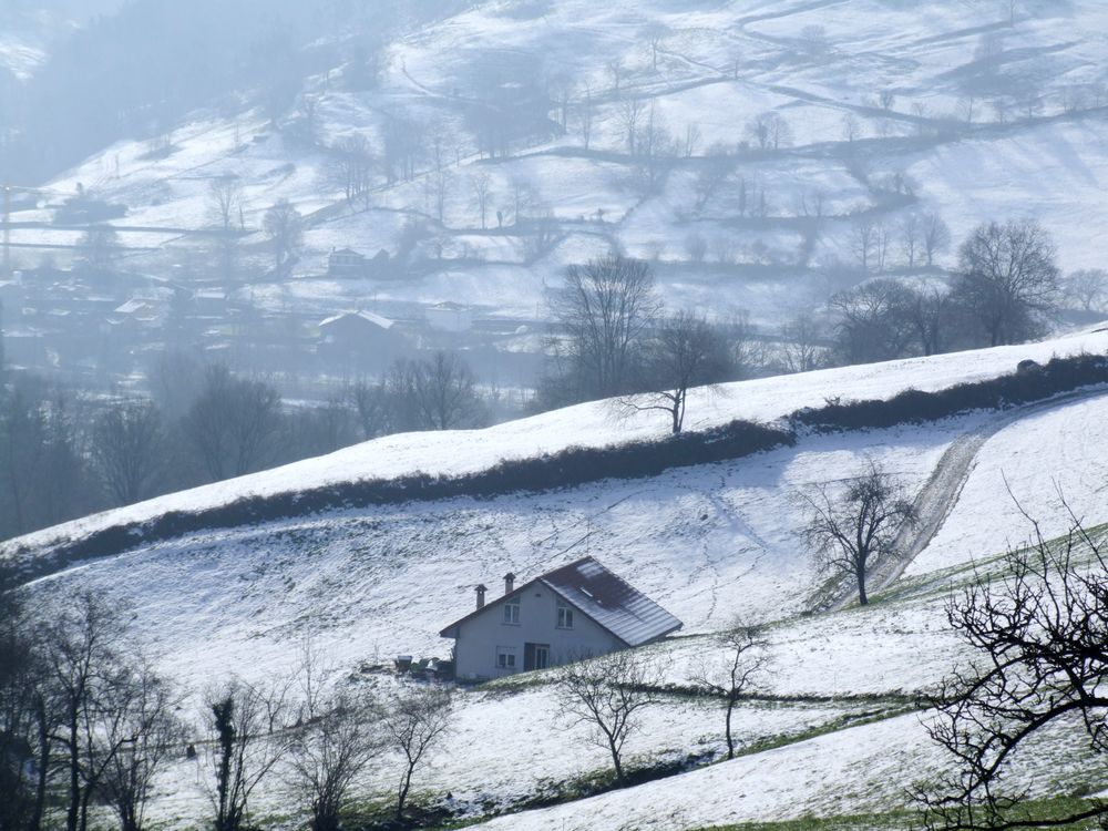 Foto de Esles de Cayon (Cantabria), España