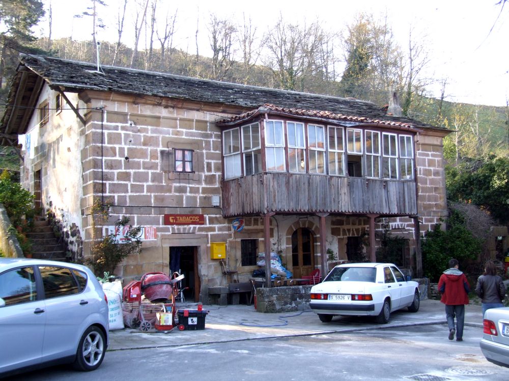 Foto de San Pedro del Romeral (Cantabria), España