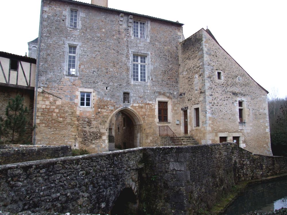 Foto de Nouaille Maupertuis (Francia), Francia