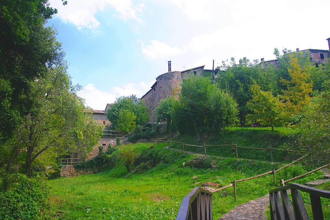 Foto de Santa Pau (Girona), España