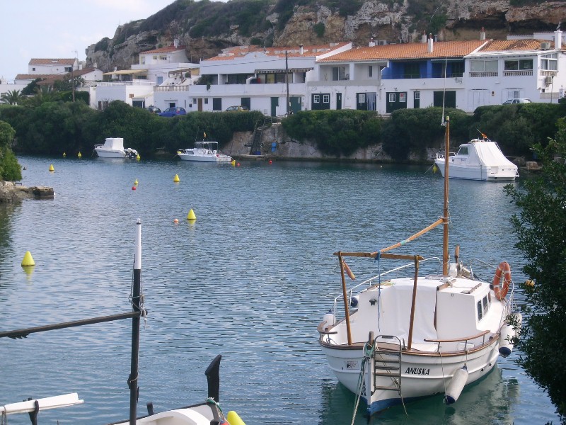 Foto de Cala Sant Esteve - Menorca (Illes Balears), España