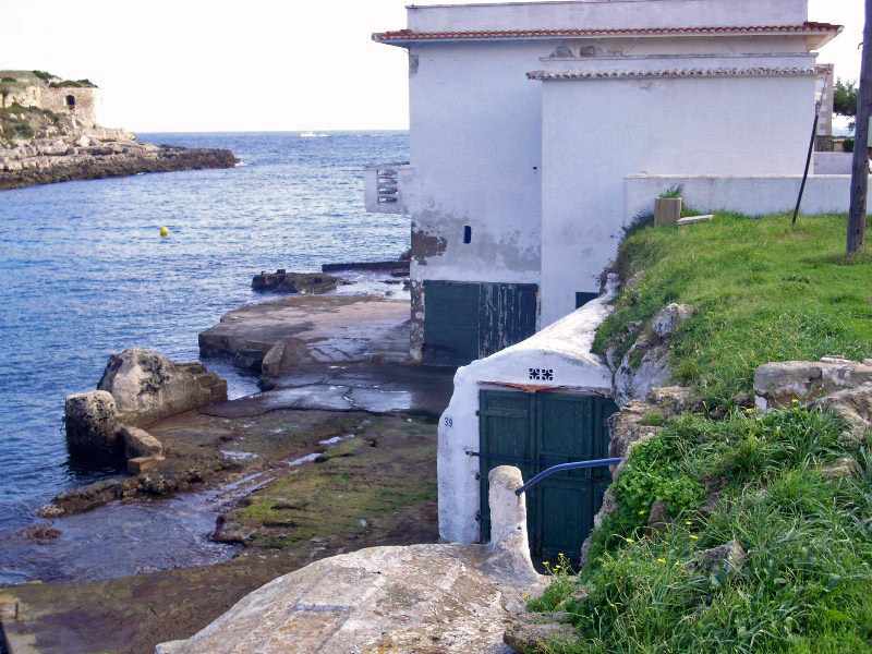 Foto de Cala Sant Esteve - Menorca (Illes Balears), España