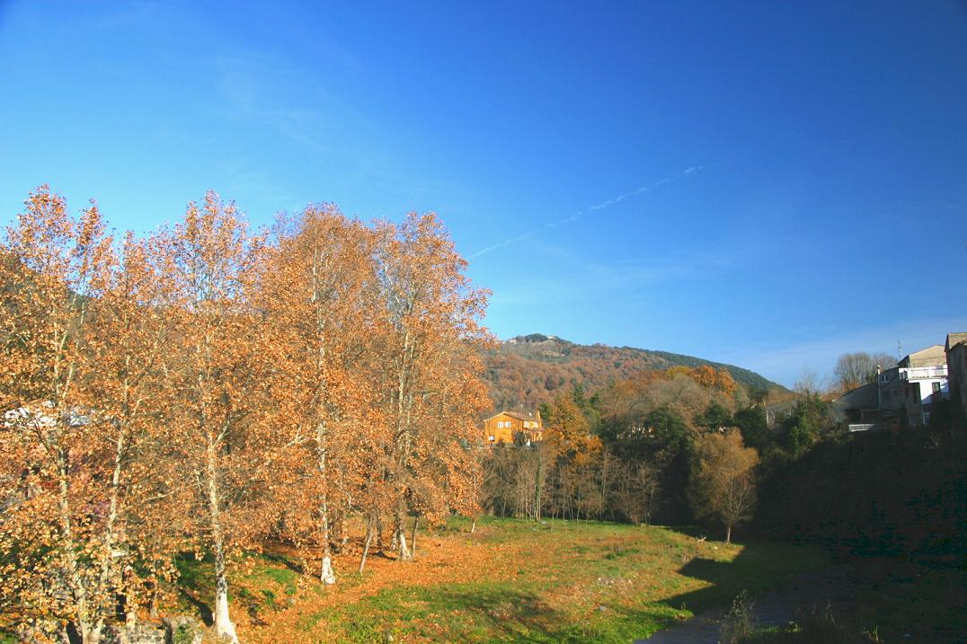 Foto de Sant Joan les Fonts (Girona), España