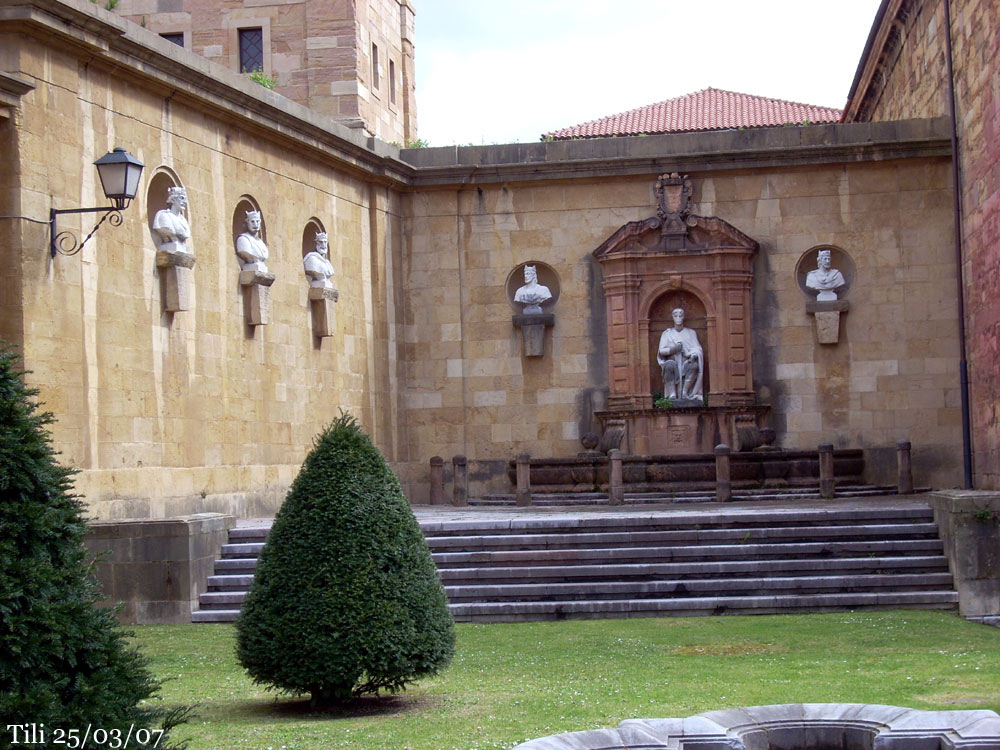 Foto de Oviedo (Asturias), España