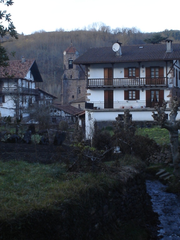 Foto de Etxalar (Navarra), España