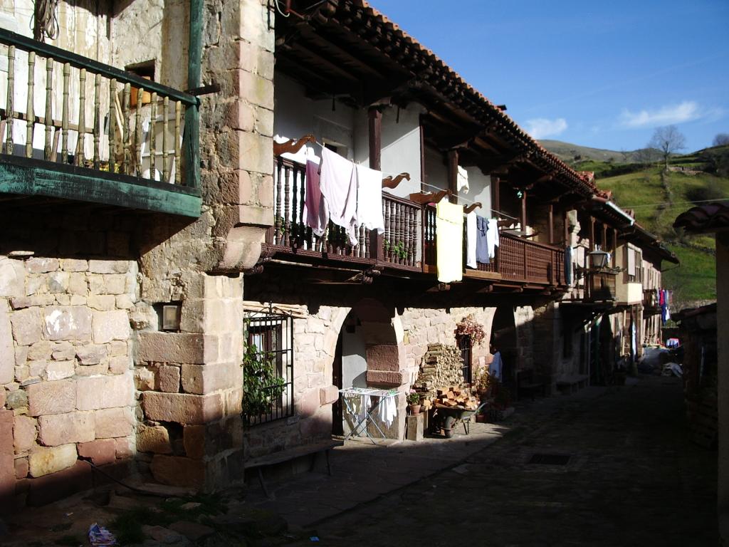 Foto de Carmona (Cantabria), España