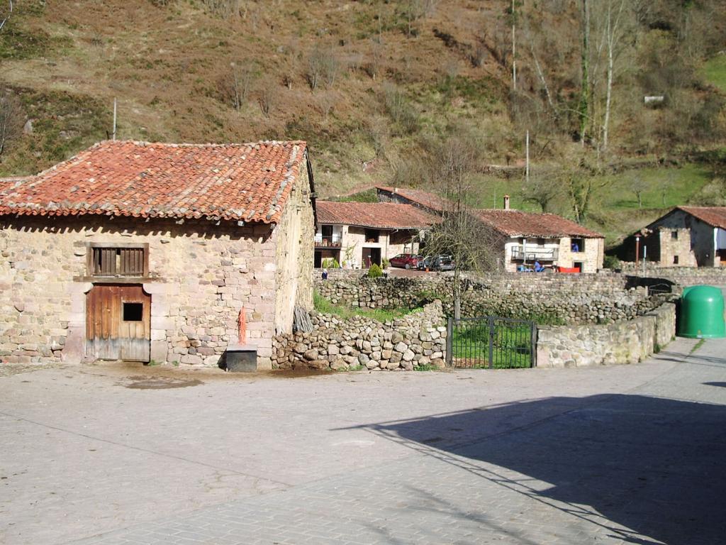 Foto de Carmona (Cantabria), España