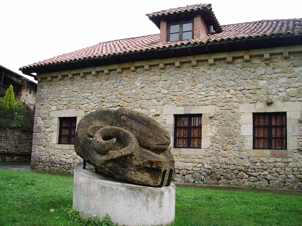 Foto de Santillana del Mar (Cantabria), España