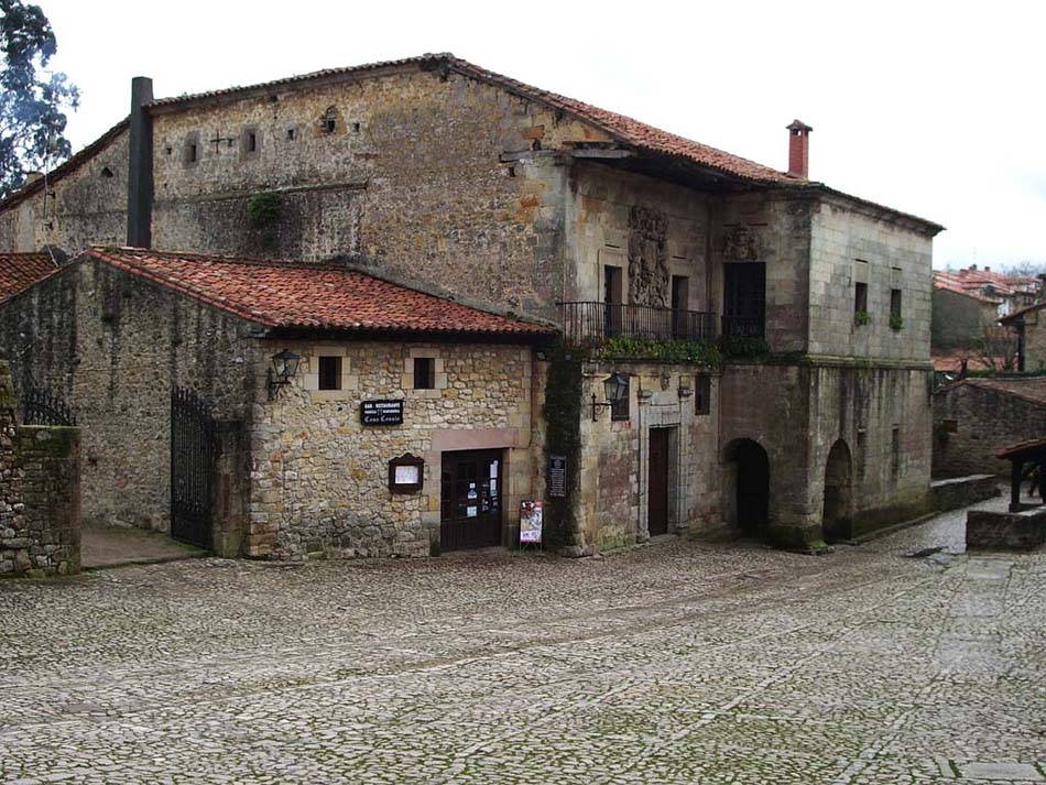 Foto de Santillana del Mar (Cantabria), España