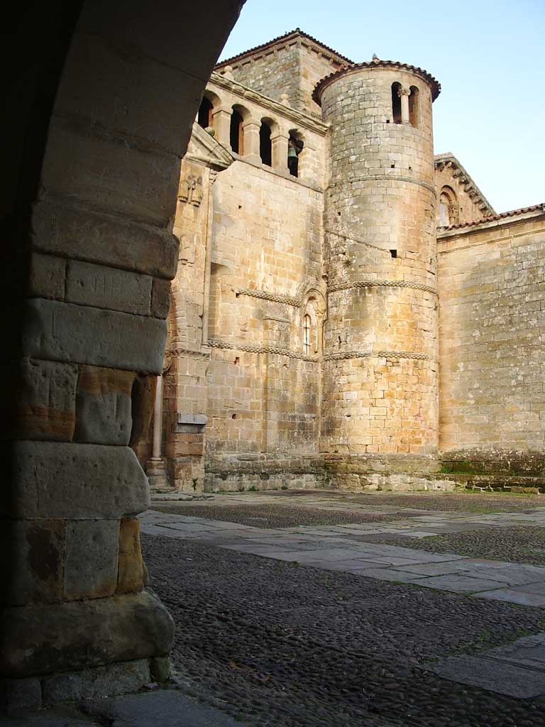 Foto de Santillana del Mar (Cantabria), España