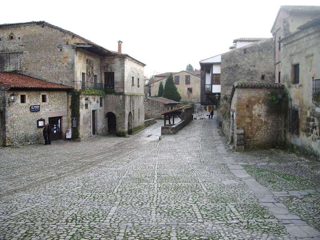 Foto de Santillana del Mar (Cantabria), España