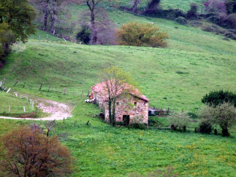 Foto de Esles de Cayon (Cantabria), España