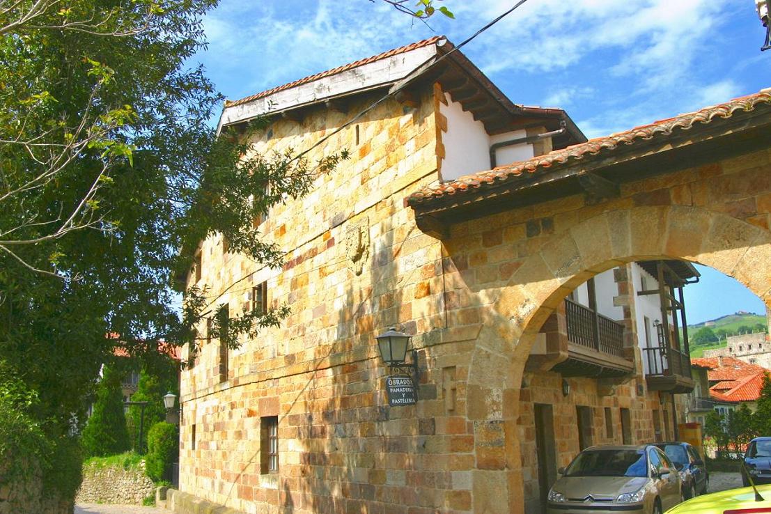 Foto de Santillana del Mar (Cantabria), España