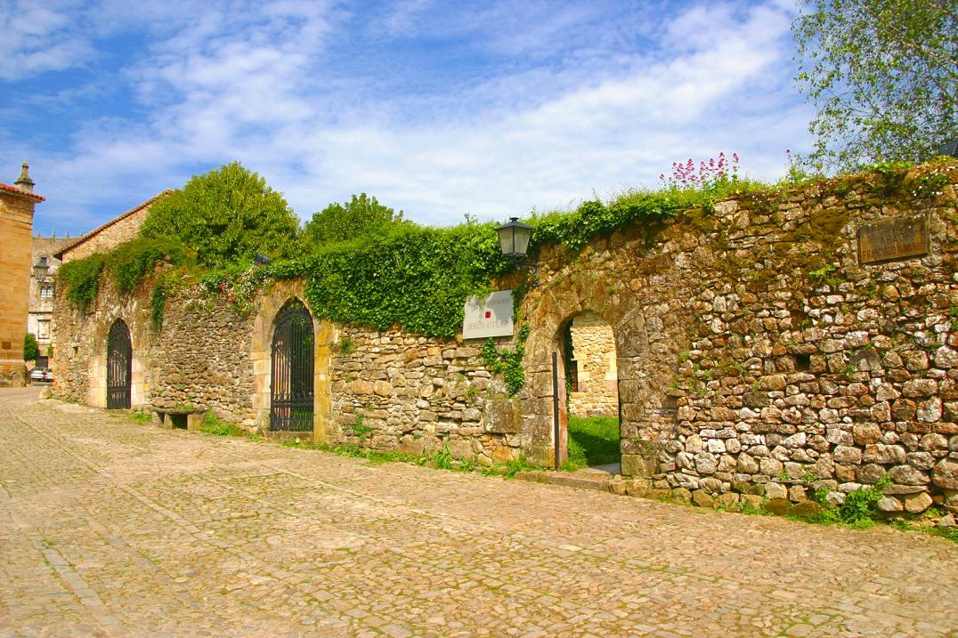 Foto de Santillana del Mar (Cantabria), España