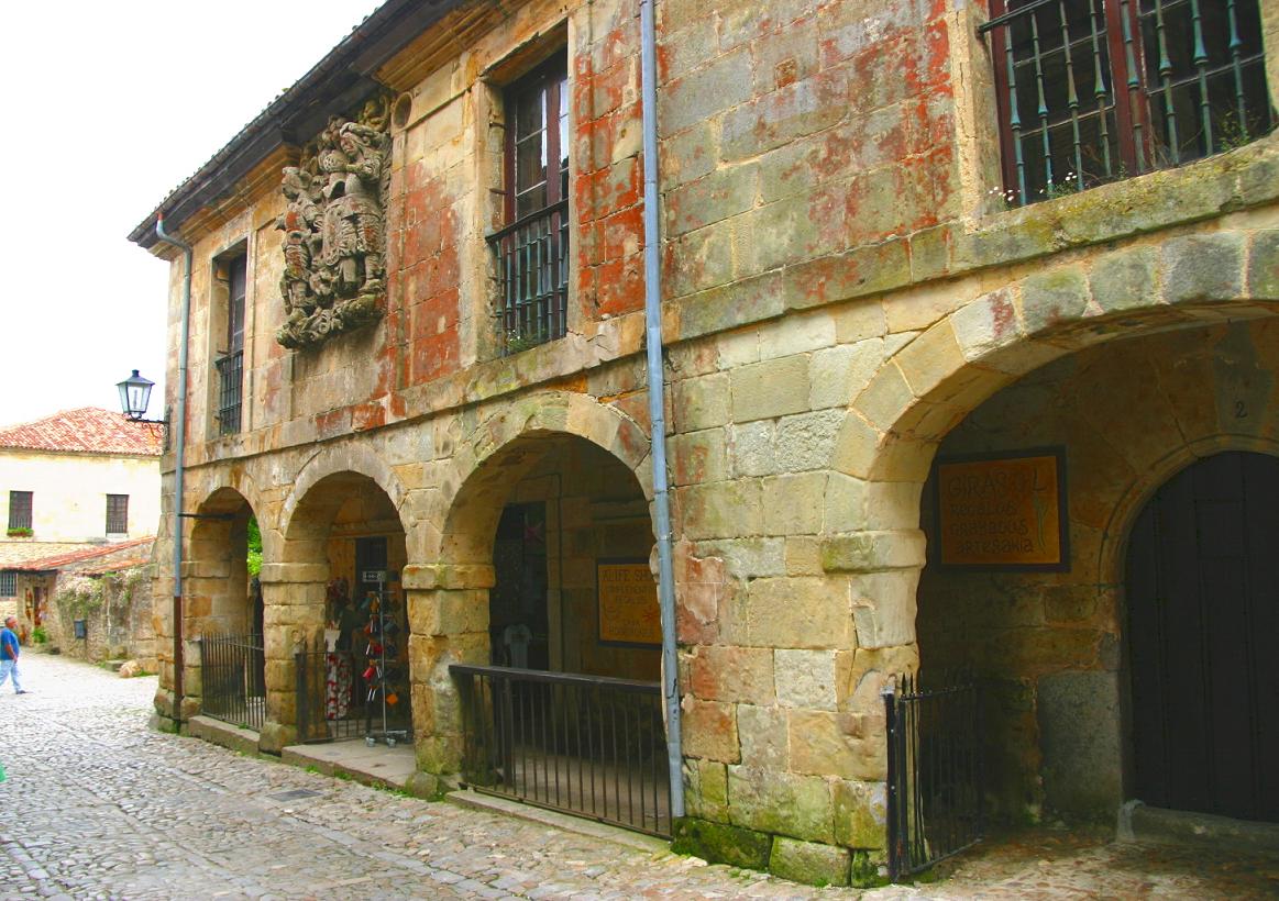 Foto de Santillana del Mar (Cantabria), España