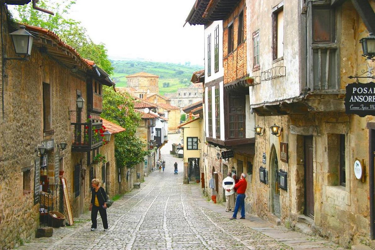 Foto de Santillana del Mar (Cantabria), España