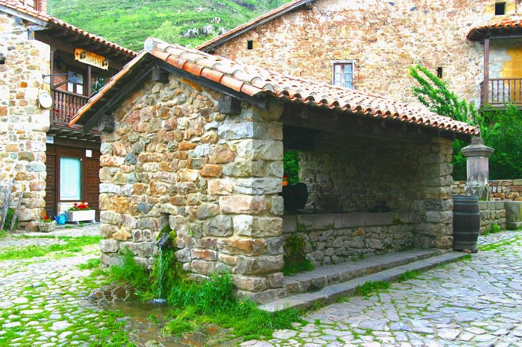 Foto de Bárcena Mayor (Cantabria), España