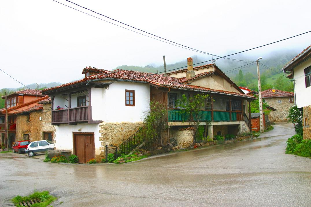 Foto de Mogrovejo (Cantabria), España