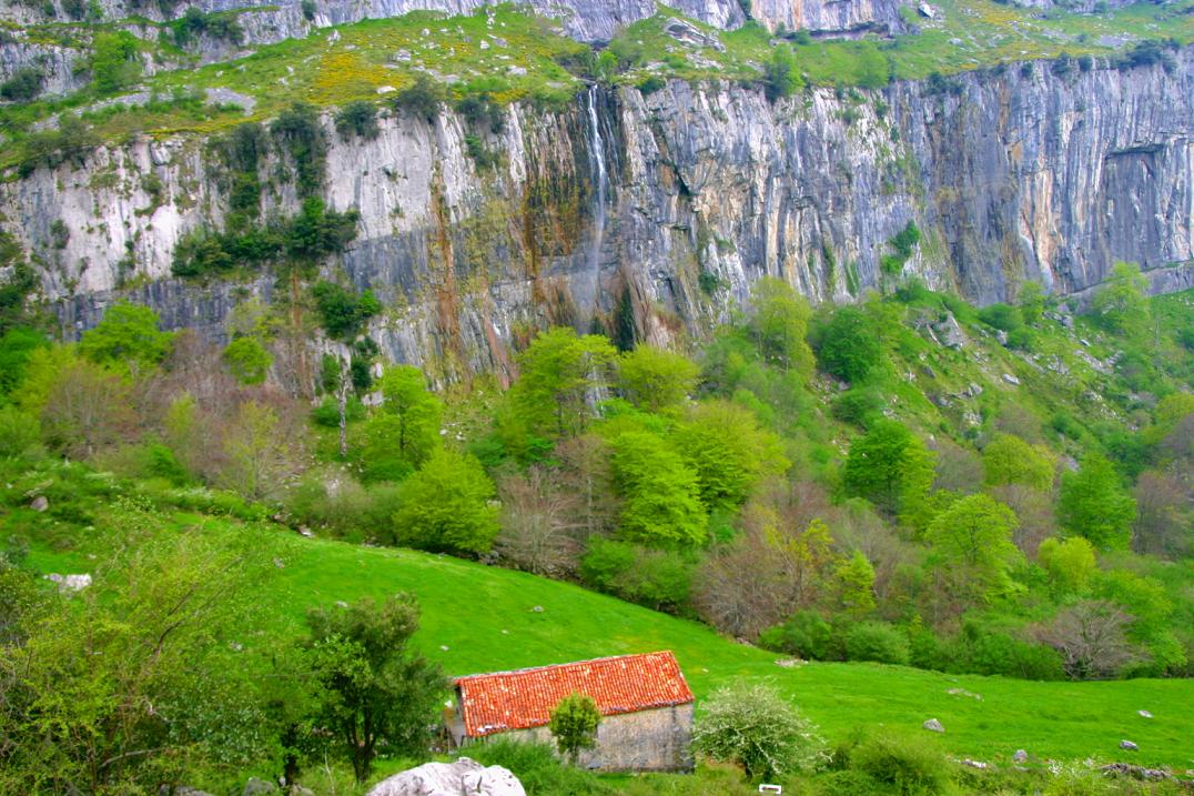 Foto de Asón (Cantabria), España