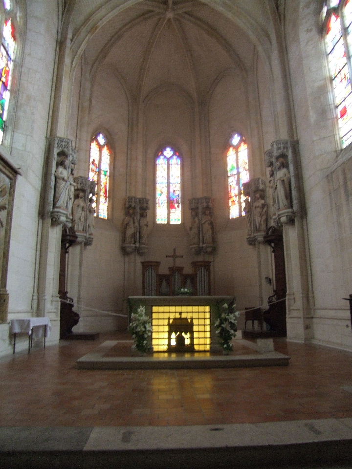 Foto de Saintes, Francia