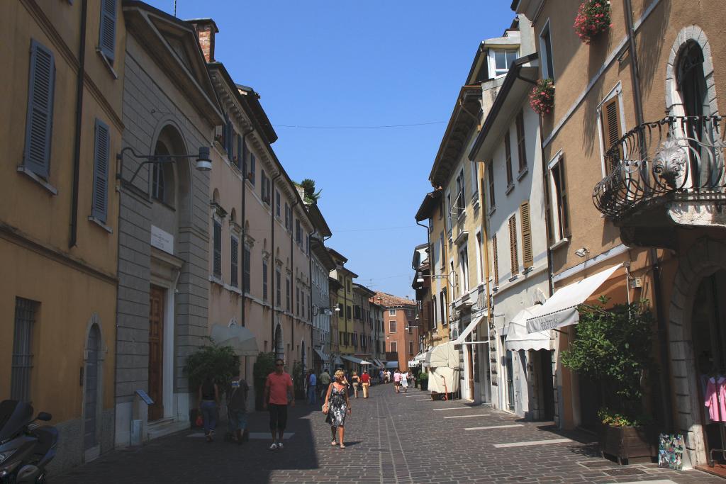 Foto de Desenzano del Garda, Italia