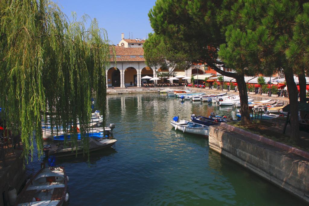 Foto de Desenzano del Garda, Italia