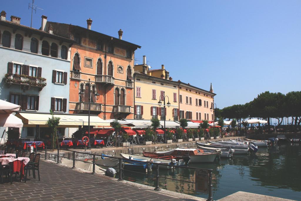 Foto de Desenzano del Garda, Italia