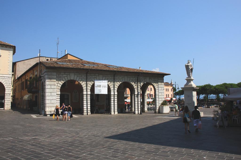 Foto de Desenzano del Garda, Italia