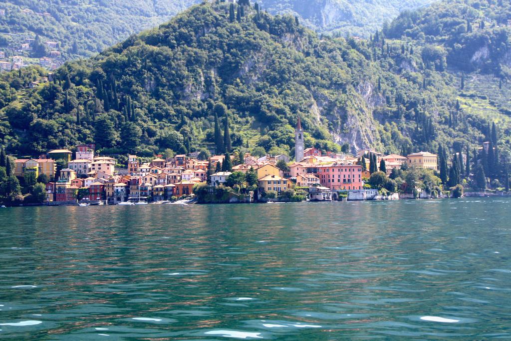 Foto de Varenna, Italia