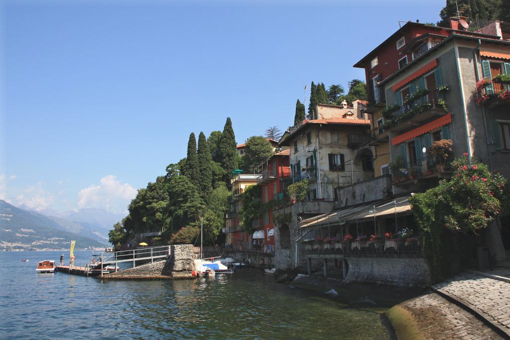 Foto de Varenna, Italia